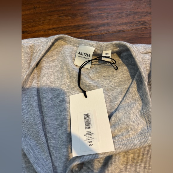Aritzia Home Stretch Rib Crew Button Up Heather Chrome Size XS New - Picture 3 of 4